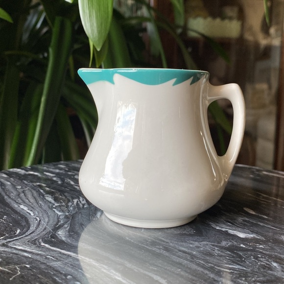 7 Piece Turquoise Restaurantware Heath 1960’s Creamer + 3 Sets of Cups & Saucers - Picture 8 of 11